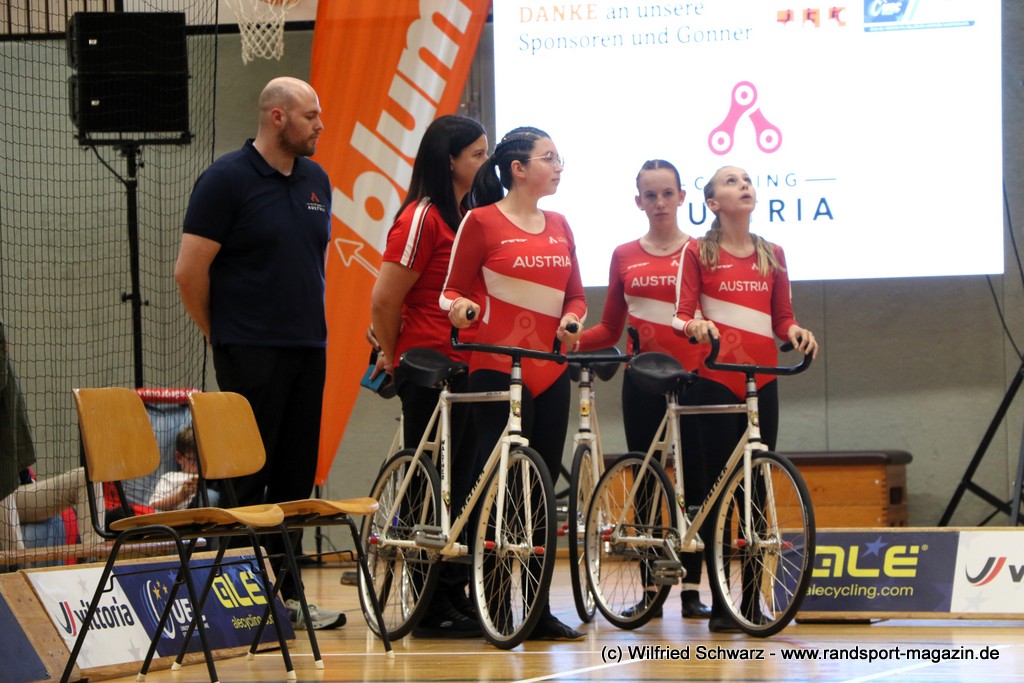 001-4T0A1464